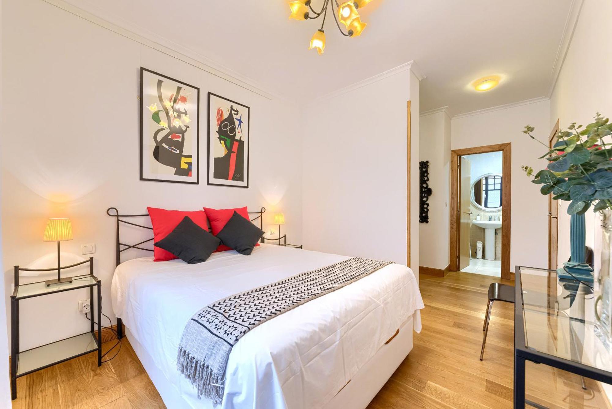 Vivienda Turistica Acogedora Y Elegante En Irala Apartment Bilbao Luaran gambar