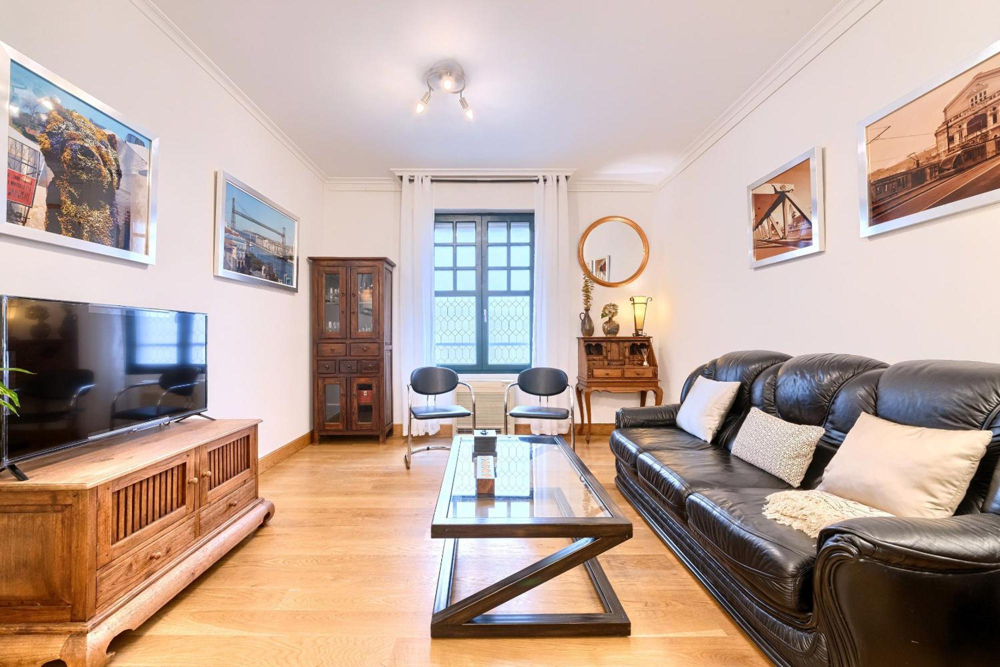 Vivienda Turistica Acogedora Y Elegante En Irala Apartment Bilbao Luaran gambar